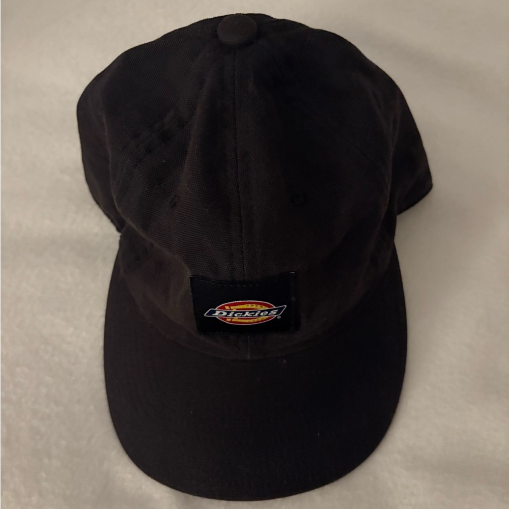 2/10 ✨Dickies SnapBack Hat